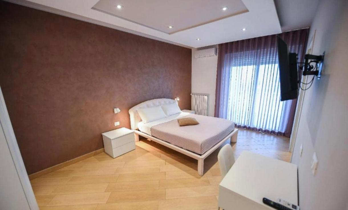 Hotel Karol Wojtyla Airport Bari Esterno foto