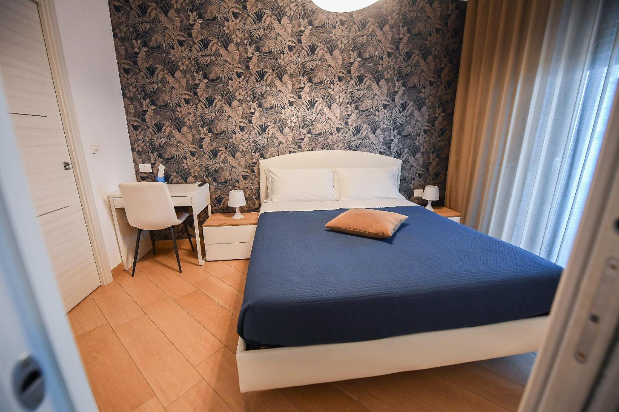 Hotel Karol Wojtyla Airport Bari Esterno foto
