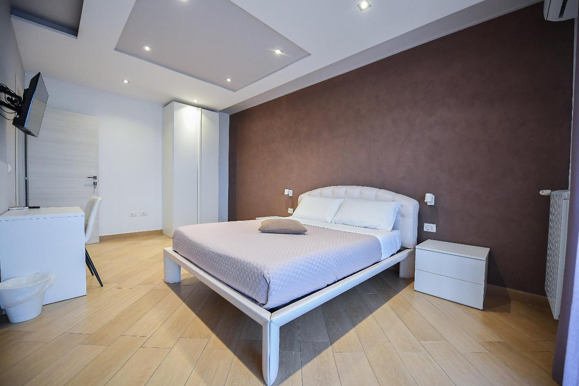 Hotel Karol Wojtyla Airport Bari Esterno foto