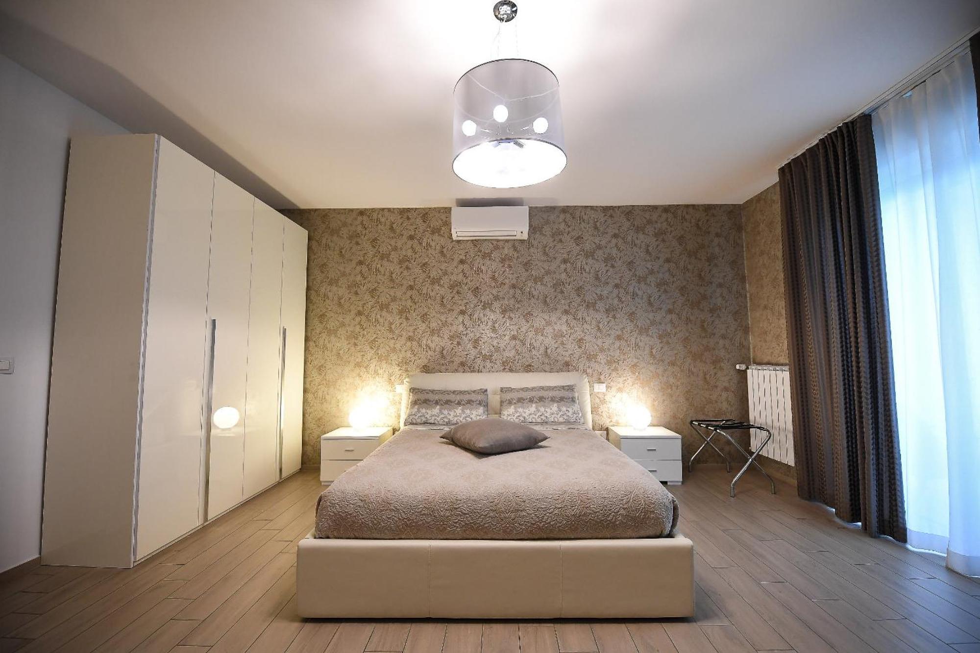 Hotel Karol Wojtyla Airport Bari Esterno foto