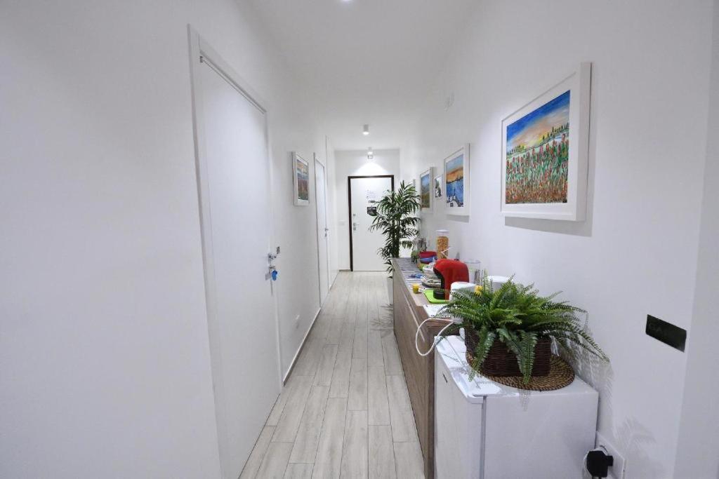 Hotel Karol Wojtyla Airport Bari Esterno foto